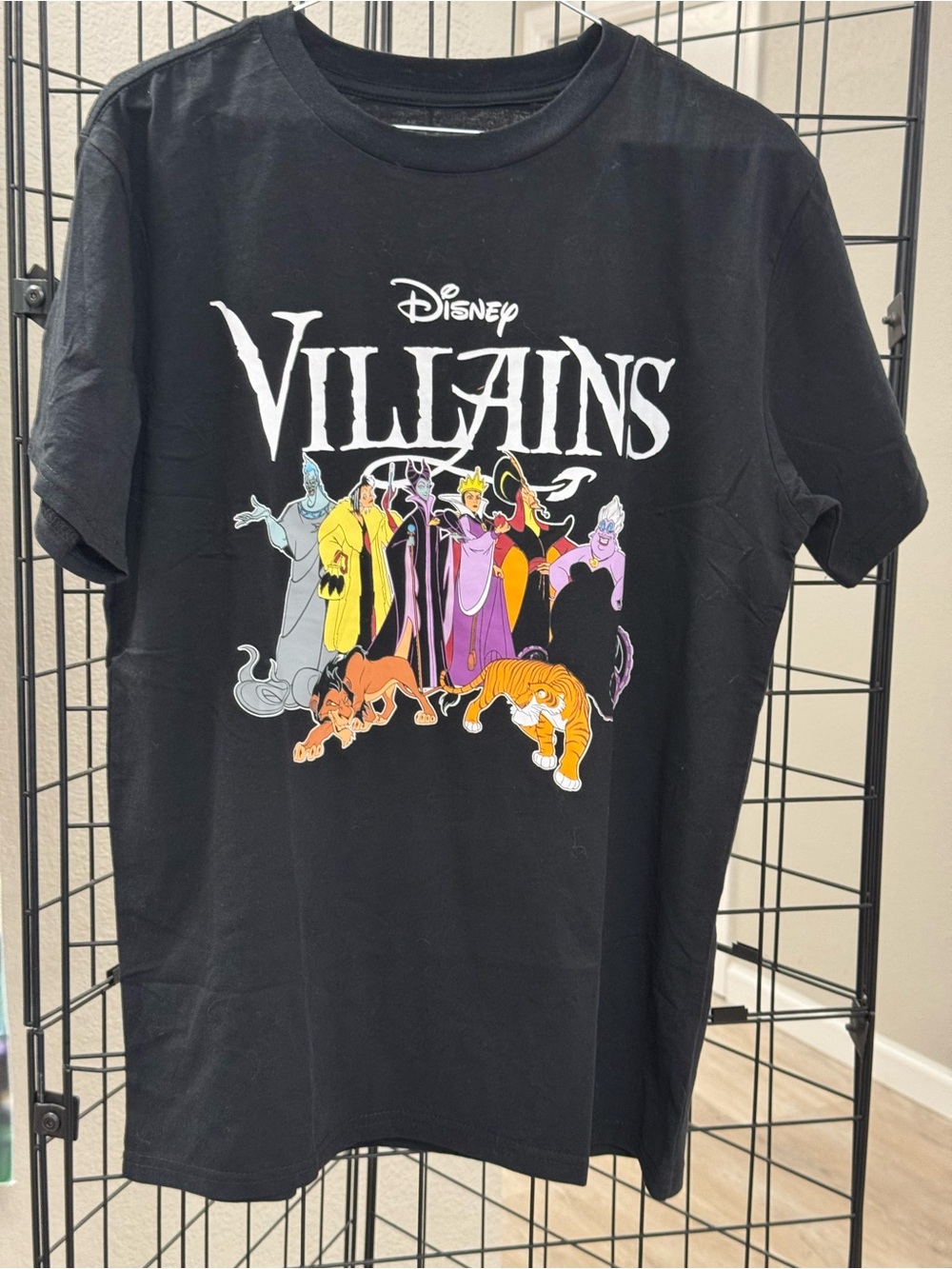 Disney Black Villains Tee with Multicolor Character Art NWOT pit 20” L 28” LRG